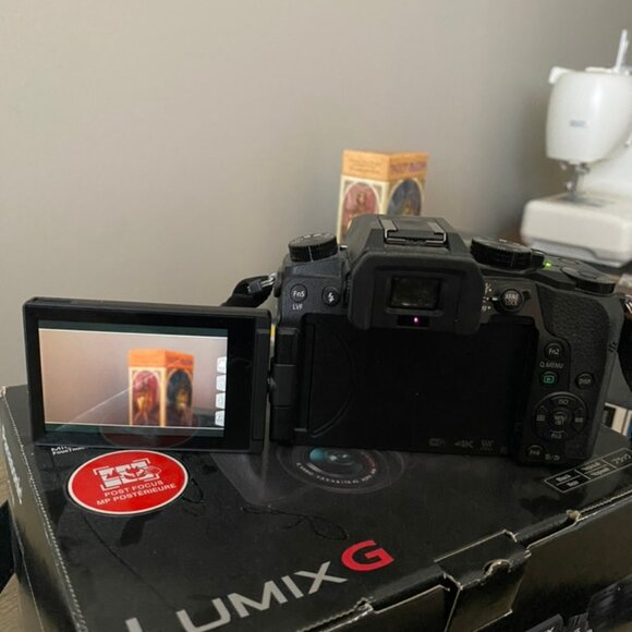 panasonic lumix DMC-G7W digital camera *comes with box* - Picture 5 of 8